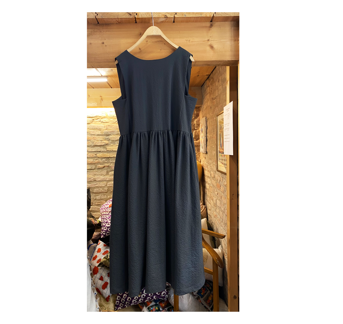 V Frill Dress Antracite