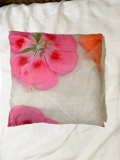 Cushion cover ''Fiore Geranio Magenta''